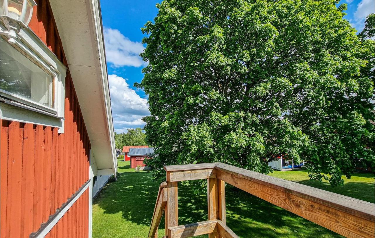 Stunning Apartment In Gullspang With Wifi Kültér fotó