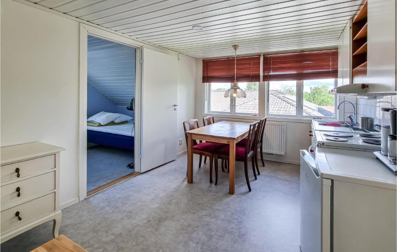Stunning Apartment In Gullspang With Wifi Kültér fotó