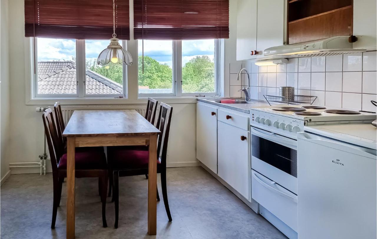 Stunning Apartment In Gullspang With Wifi Kültér fotó