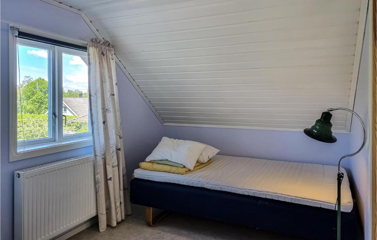 Stunning Apartment In Gullspang With Wifi Kültér fotó